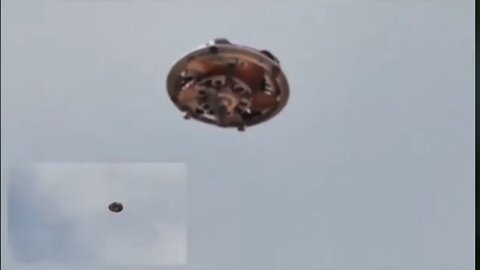 Saucer-shaped UFO on Video