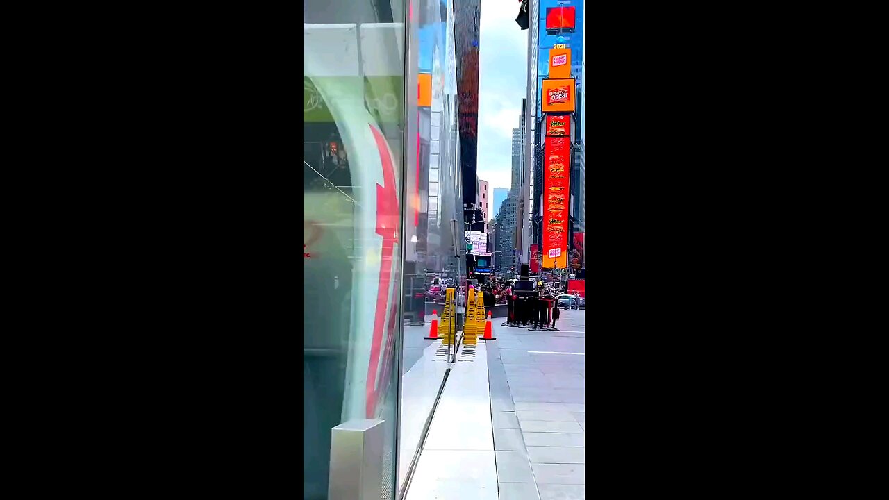 follow me like the video share