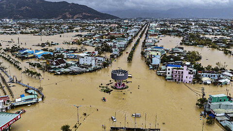 Viet Nam’s flooded central region