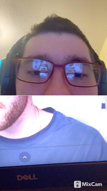 My reaction to mmjoemele playing Minecraft