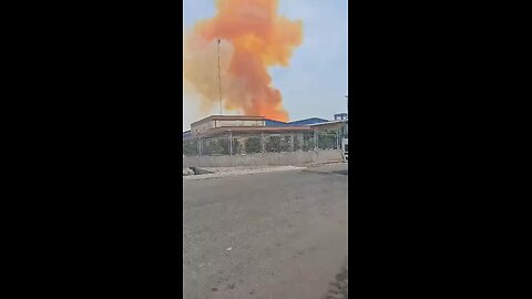 Shocking Cellphone Footage Captures Massive Explosion at Shahid Rajaee Port After Sulfur Leak
