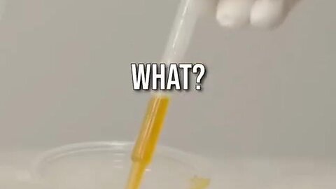 Synthetic additives to chicken feed to change the yolk color