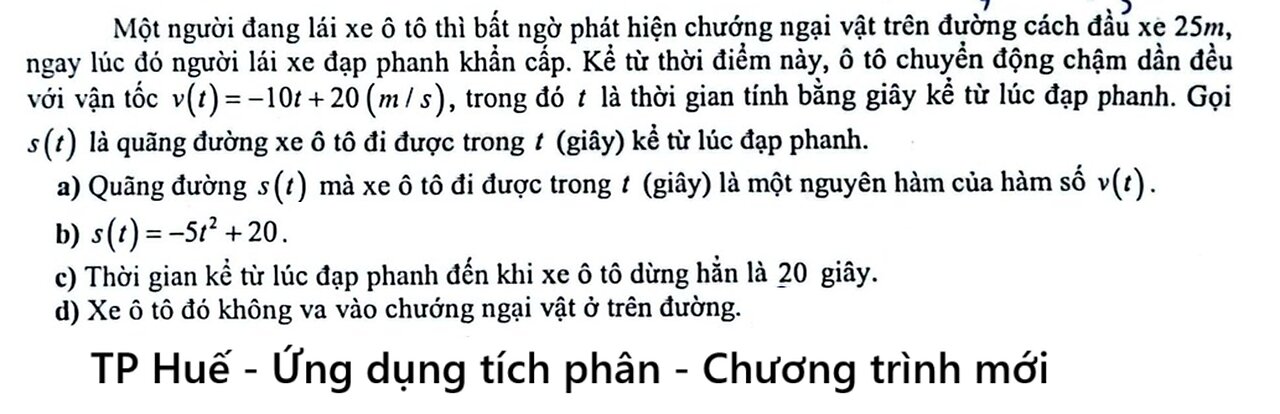 Huế: Một người đang lái xe ô tô thì bất ngờ phát hiện chướng ngại vật trên đường cách đầu xe 25m