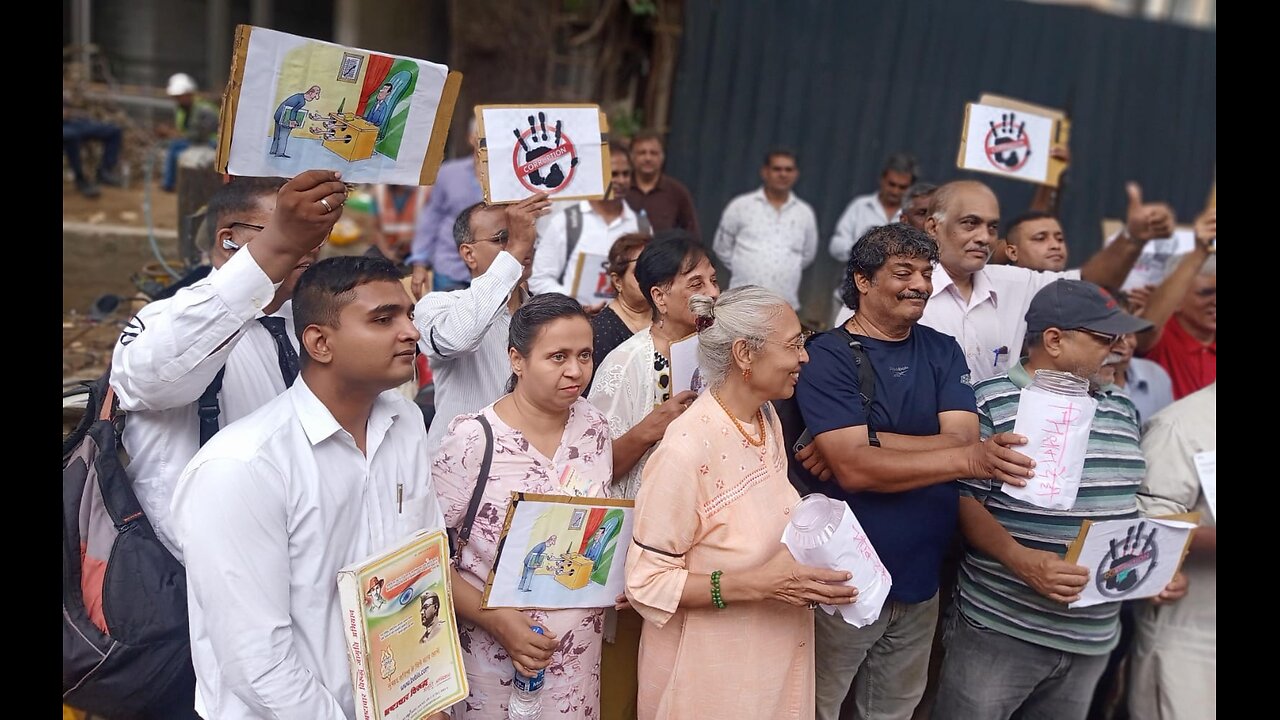 म्हाडा में अधिकारियों के द्वारा चल रहे भ्रष्टाचार को उजागर करते हुए #Activist_Team