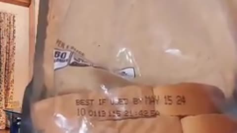 Still eating conventional store bought bread？ If so watch this Bread Experiment Video...
