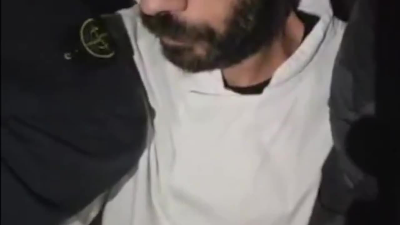 🇬🇧 UK: Chester Ruben Fernandez, from Portugal is confronted and arrested for attempting