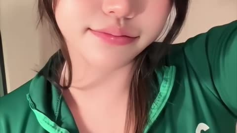 cewe baju hijau viral