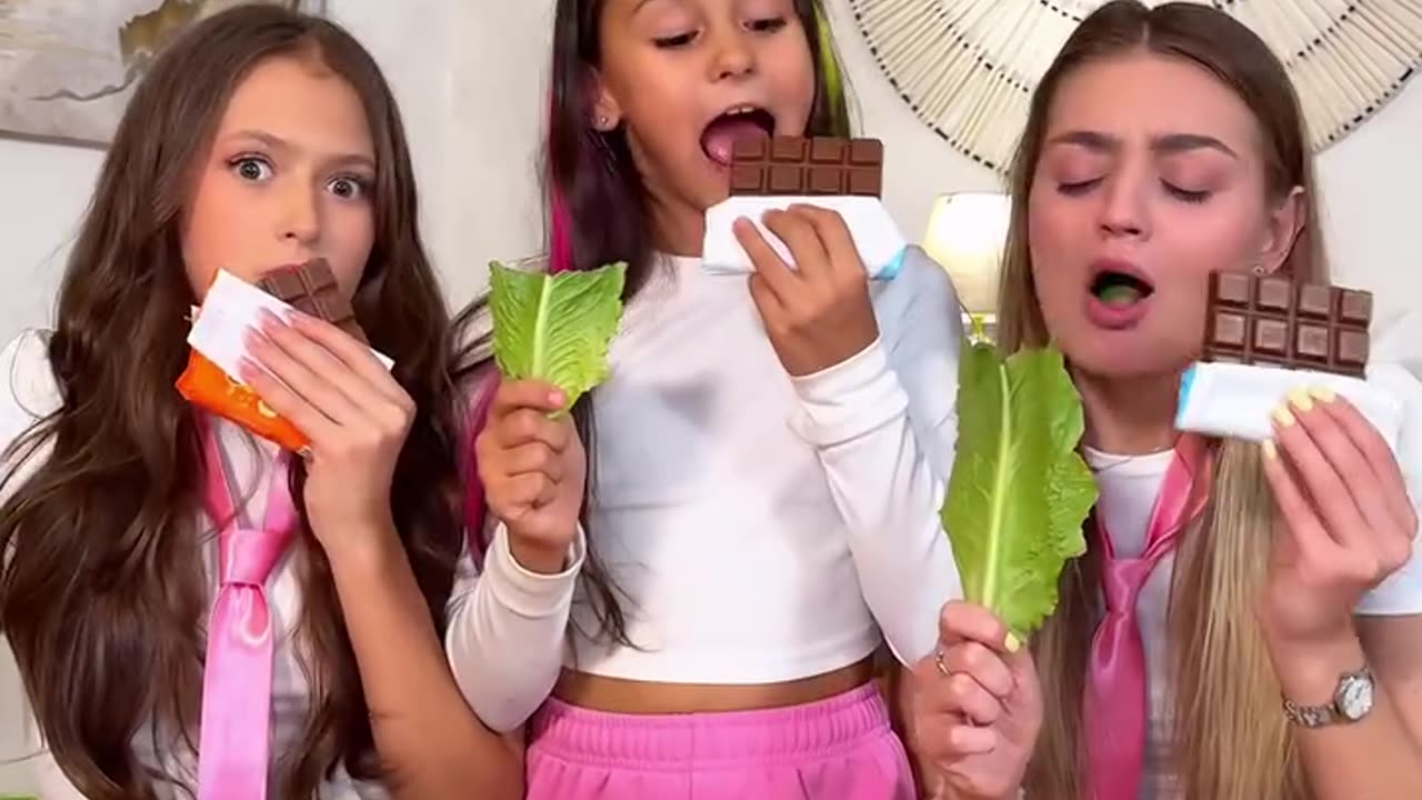 😘