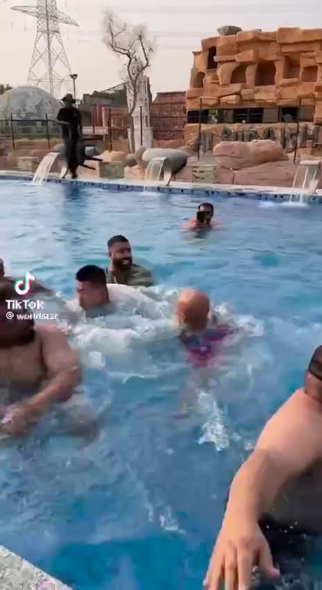 The party ended abruptly 😂