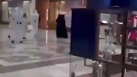 🚨🧍‍♂️ Iraq War | Panic in Qatar as People Flee Mall After Iran Attack | RCF