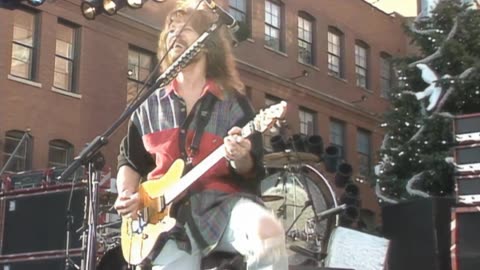 Runaround - Van Halen (live)