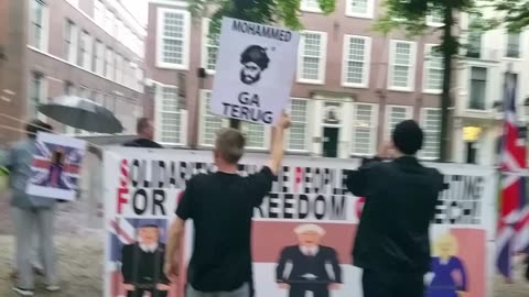 Free Tommy Robinson! Defend Freedom of Speech! Den Haag 29 mei 2018 2/4