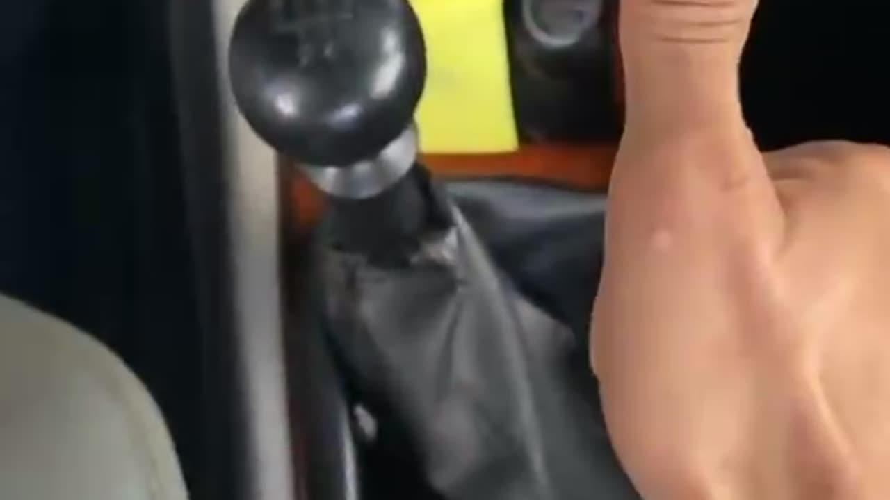 ⚙️ Số R Là Gì? Cách Sử Dụng Số Lùi Đúng Cách & Tránh Hư Hỏng Hộp Số | VATS