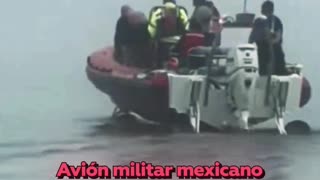 Un avión militar mexicano con médicos a bordo se estrella en el mar