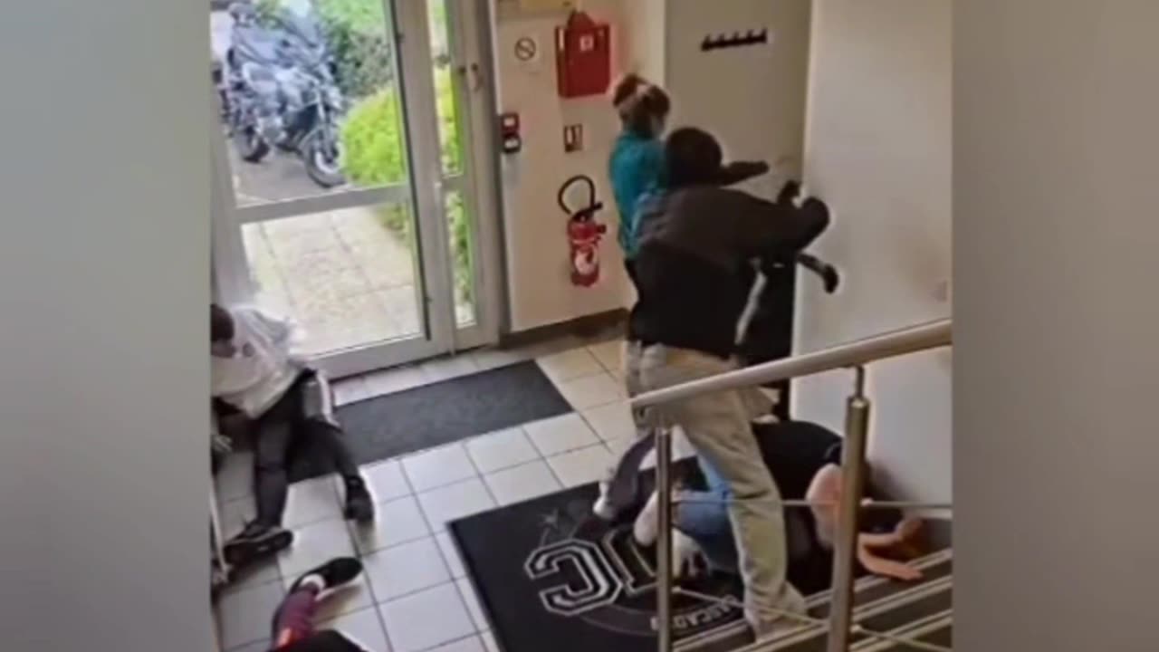 Move Bitch
