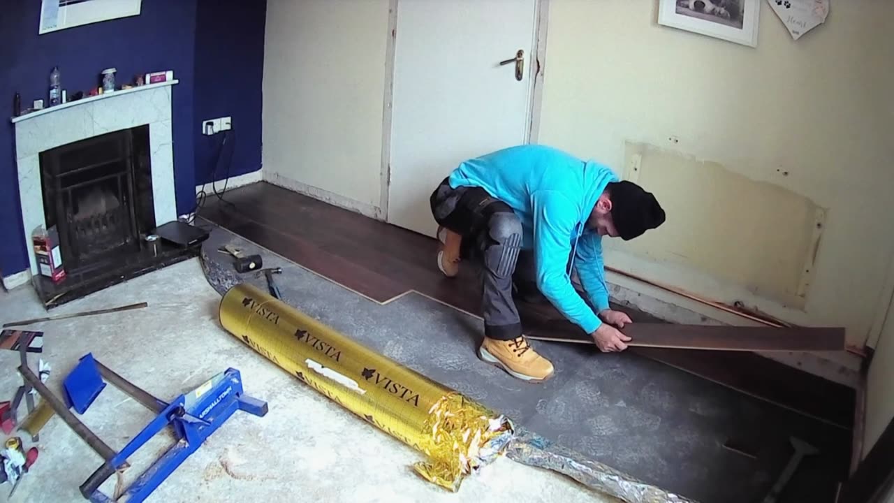 Easy DIY: Install 9mm Laminate Flooring firs few raw are slow.
