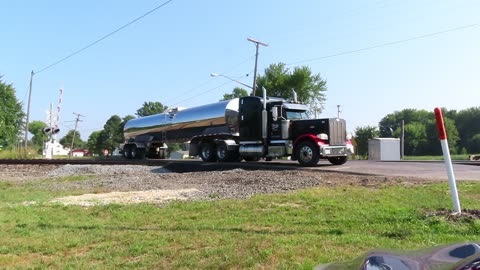 Semi Tanker in Sterling, Ohio