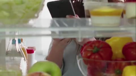 Opening the Fridge Without Hunger? Here’s the Real Reason Why 🍽️