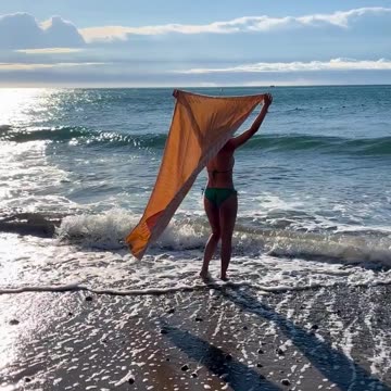 Schick® Hydro Silk® Ultra Sensitive 5-Blade Disposable Razor 2ct for Women