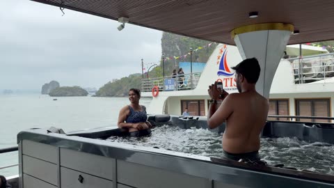 Hung Luon Cave in Ha Long Bay, Vietnam