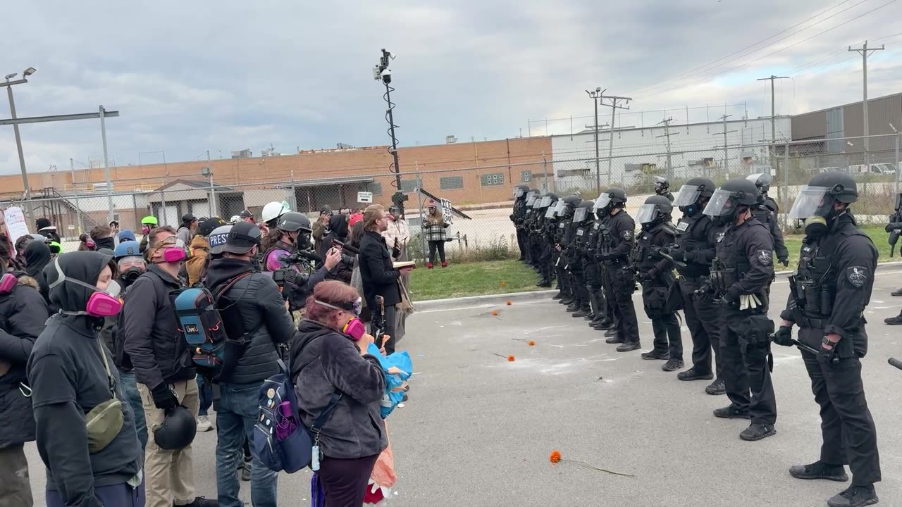 LIVE: Protest Outside Broadview ICE Facility