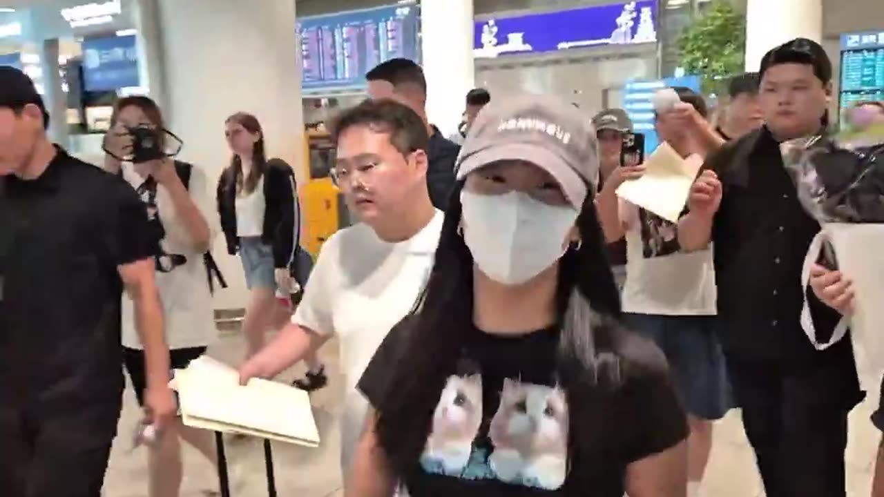 Blackpink jisoo kpop 2025