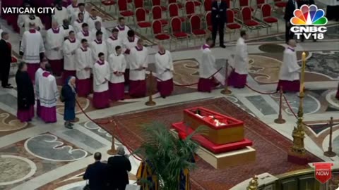 Pope Francis Funeral LIVE Nearly 2,50,000 People Attend Pope's Funeral Mass in Vatican City N18G
