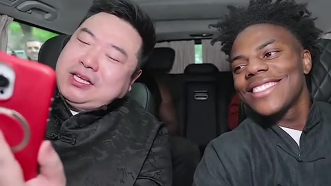 Chinese Donald Trump sings super idol for speed🥹❤️ #Speed #ishowspeed #fyp #foryoupage #speedclips