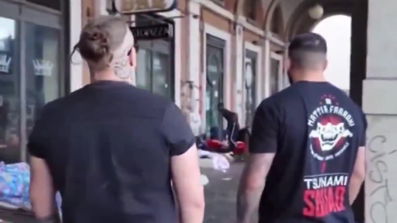 This is what tourists see in Rome.