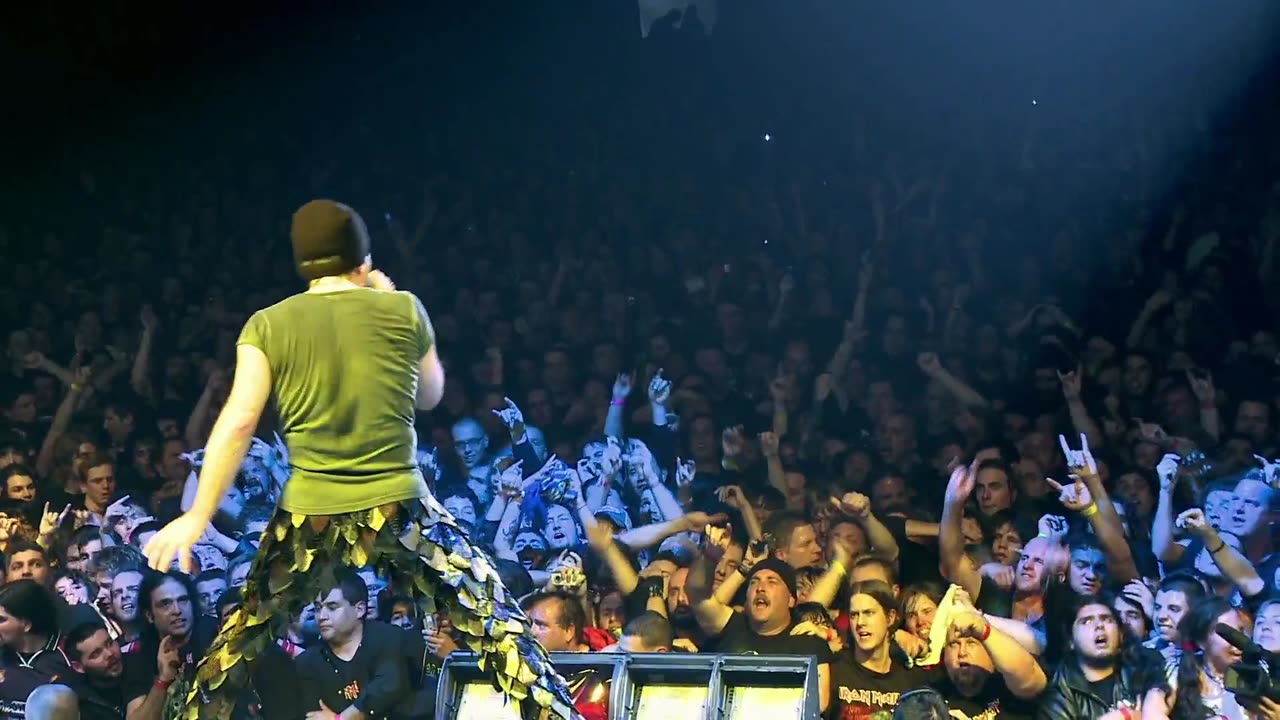 Wasted Years - Iron Maiden (live)