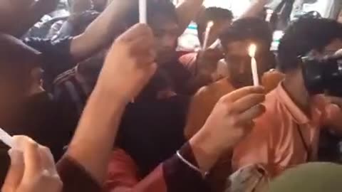 স্মরণে মোমবাতি প্রজ্বলন কর্মসূচিতে পুলিশের বাঁধা,উত্তপ্তপরিস্থিতি #IamaakboR