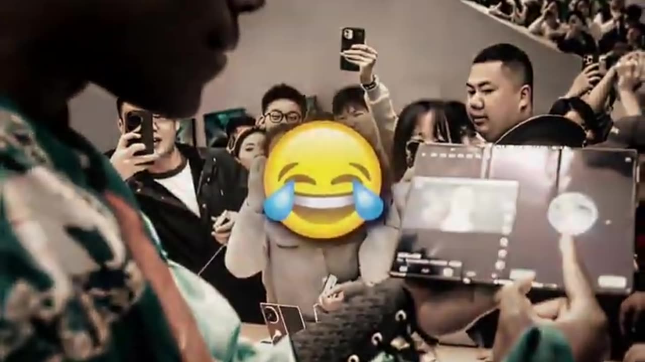 ISHOWSPEED TRIES FAMOUS PHOTO IN CHINA