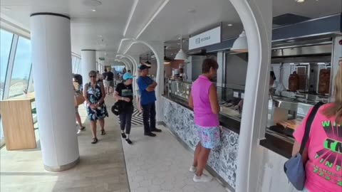 Foodie Paradise at AquaDome: Star of the Seas Deck15!