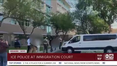 ICE agents outside Phoenix immigration court round up migrants