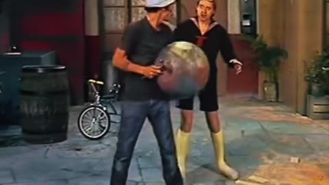 escenas de don Ramón y Quico. #humorlatino #humormexicano #mexicotiktok #elchavodel8 #donramonyelcha