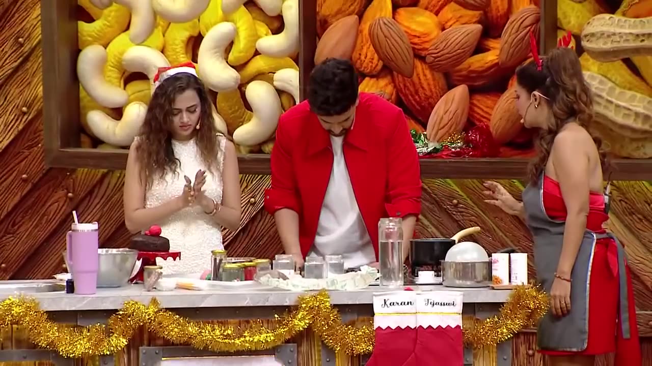 Laughter Chefs S3.E10 - Ho Ho Ho...Santa in the Kitchen!