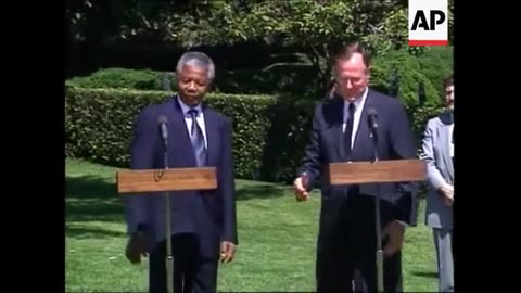 African National Congress leader Nelson Mandela and President George H.W. Bush make remarks 2