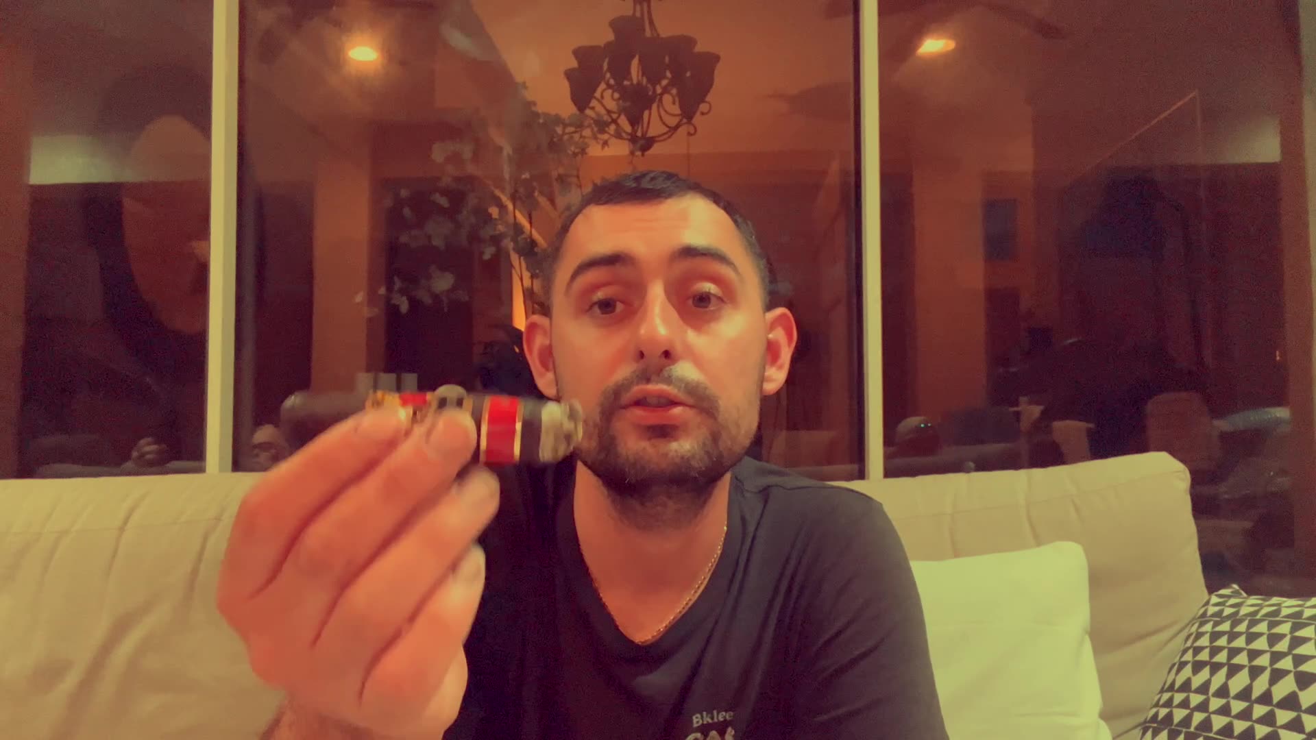La Gloria Cubana Serie R Maduro (Holt's Cigar Of The Month Club)