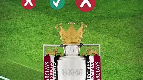 Who has more trophies 🤔🤔