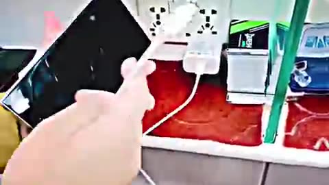 Only Samsung can do this 💀