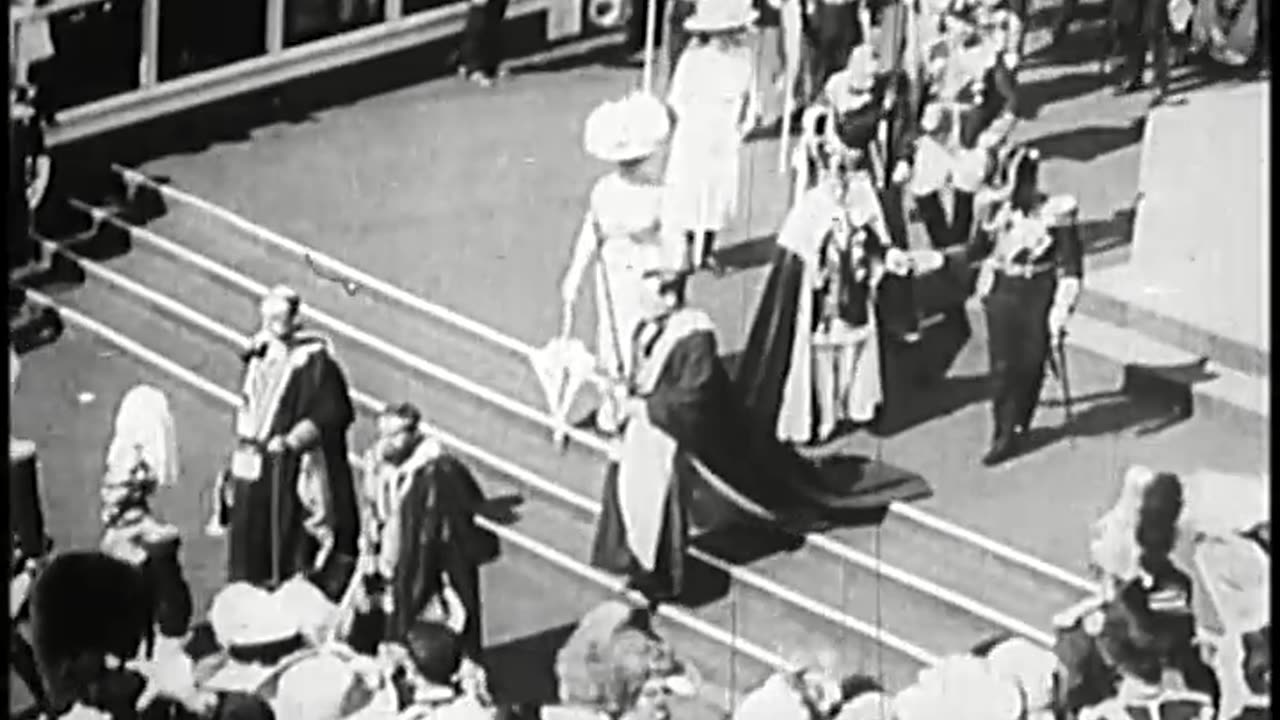 [HEARST NEWSREEL EXCERPTS] - [HEARST NEWSREEL EXCERPTS] - cbs-cbswwi-593