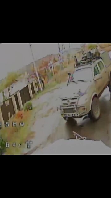 Drones rusos destruyen vehículos militares ucranianos