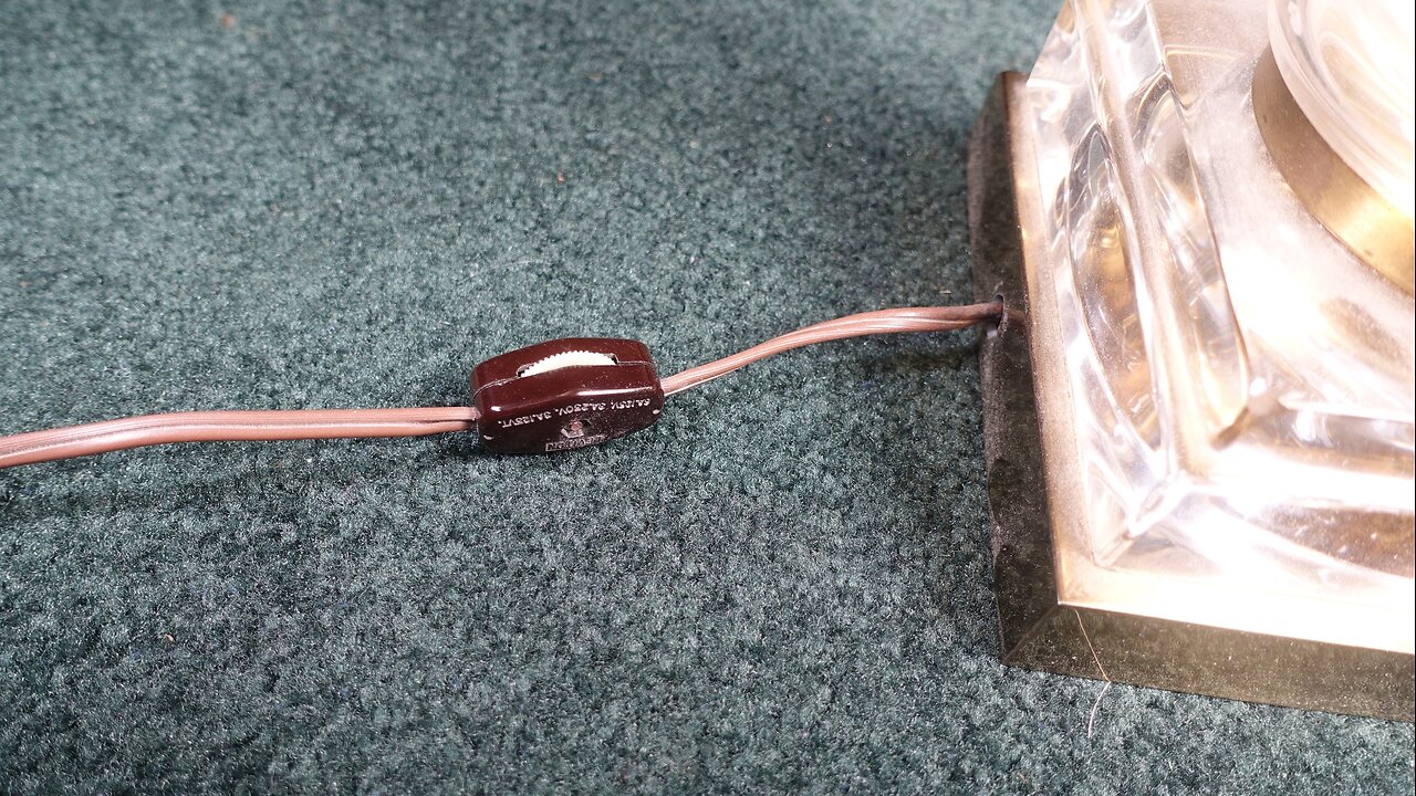 Replacing an In Line Electrical Cord Switch for a Lamp