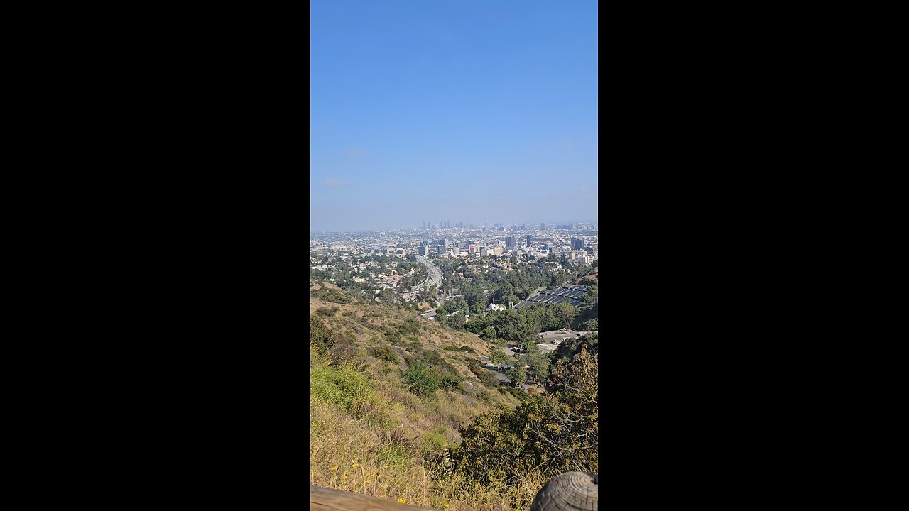 A great view 🪟 from where I'm standing 😁😁