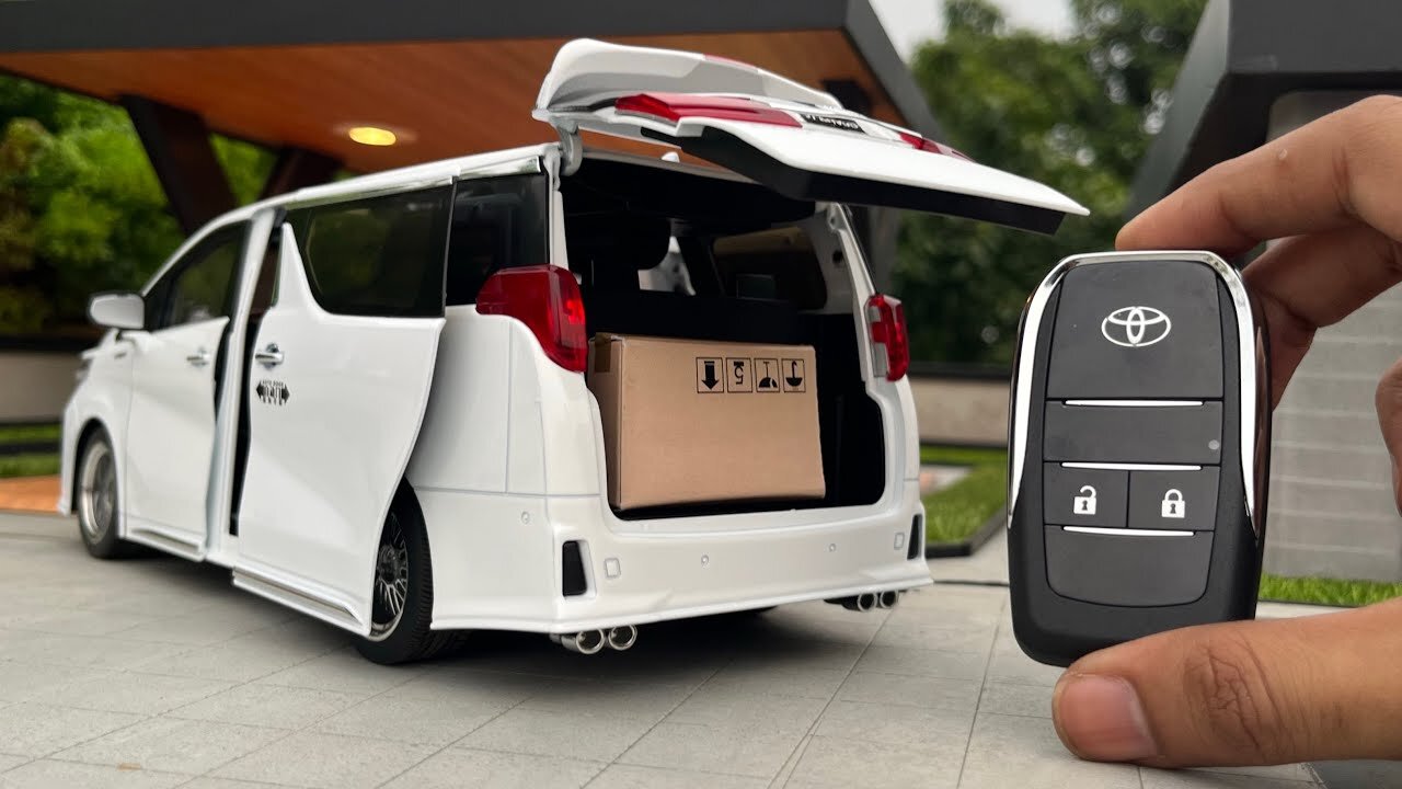 Unboxing Toyota Alphard 🇬🇧