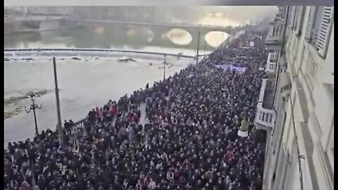 Torino, ITALY 🇮🇹~50,000 Antifa & supporters protest Meloni’s for closing Askatasuna social center