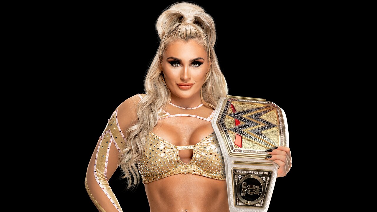 Charlotte & Tiffany Go OFF-SCRIPT on SmackDown 👀🔥