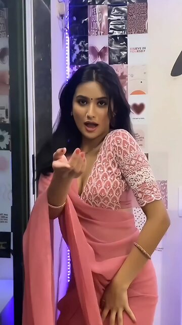 😘🔥Hot Indian stars 😍💦 Hot girl 💕😘 😘🔥Hot girl 💕😘Steamy hottie 😍💦 💦🥵Hot Bollywood actors