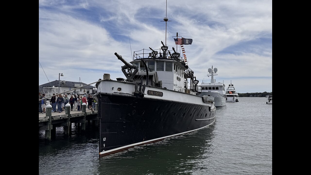 🇺🇸 Greenport Maritime Festival/Tour Of The FDNY Fireboat Fire Fighter 2025 🇺🇸