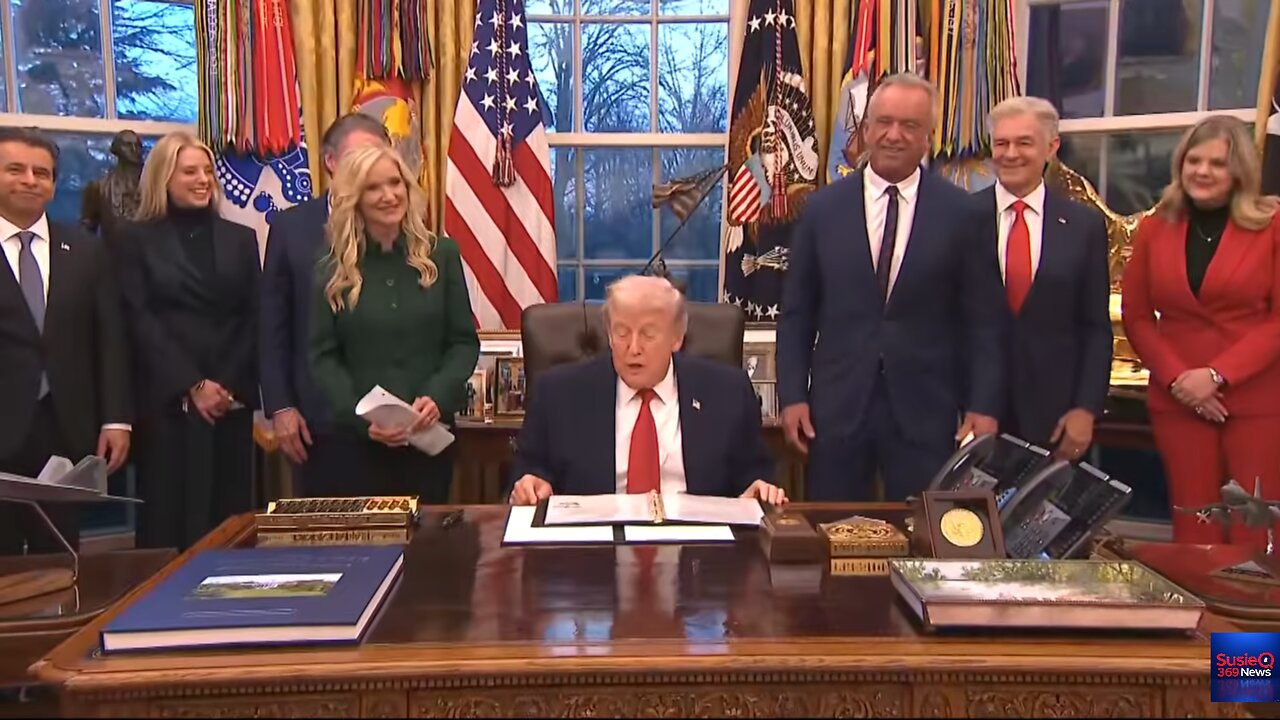 Trump makes an announcement